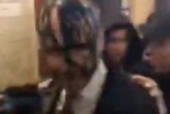 Нападение на депутата Гусовского: ударили, облили зеленкой и закидали яйцами (видео)