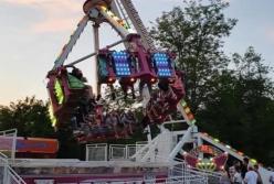 На Николаевщине несколько человек пострадали на аттракционе (видео)
