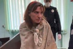 Убийца дочери устроила скандал в суде (видео)