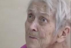 Вопиющий случай: сын выгнал 92-летнюю мать на улицу, что бы жить с собаками (видео)