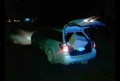 В Черкасской области воры на ходу грабила автомобиль (видео)