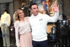 Робби Уильямс во второй раз сделал предложение жене (видео)