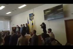 В Ровенском облсовете возникла массовая драка (видео)