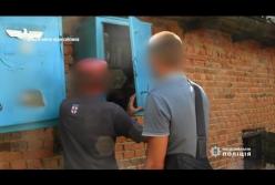 Житель Тернопольской области устроил у себя дома целый склад взрывчатки и оружия (видео)