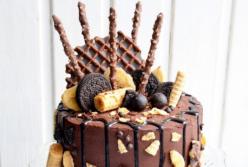 Насыщенный шоколадный торт без выпечки "Ночь" за 5 минут: это реальное время приготовления! (видео)