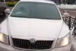 Полицейский сбил 16-летнюю девушку прямо на переходе в Виннице (видео)