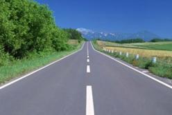 Асфальт с синтетикой: спасет ли новшество украинские дороги? (видео)