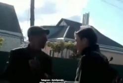 Школьник ударил пожилого мужчину ради забавы (видео)
