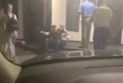 В черкасском ресторане пьяный прокурор размахивал пистолетом (видео)