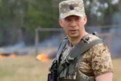 Порошенко передал полномочия командующего ООС Сирскому (видео)