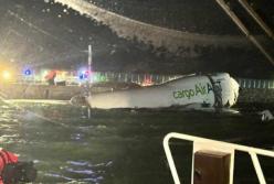 Авіакатастрофа в Гонконгу: Boeing 747 впав у море, є загиблі (відео)