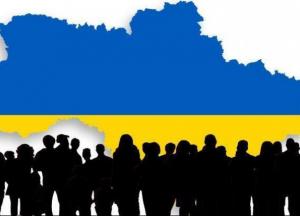 Камень в огород: украинцы ничего не делают для выживания государства