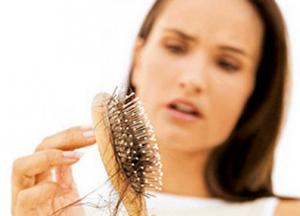 Что делать при ломкости и выпадении волос