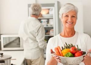 Питание пожилых людей: как питаться, чтобы продлить жизнь?