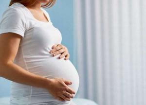 Медики сообщили, что категорически нельзя есть беременным