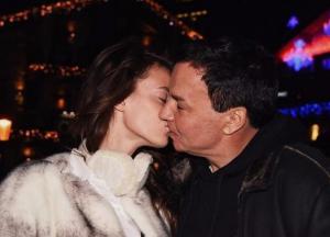 Скандал в семье российского олигарха: 55-летний супруг уличил 18-летнюю жену в изменах