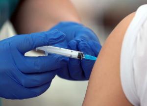 Правительство провалило собственный план вакцинации