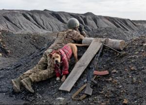 Разведение войск: журналист сделал уникальные фото из окопов на передовой
