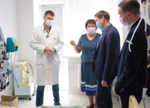 Чуть добавят денег и раздадут таблетки от депрессии. Как поменяют медреформу с 1 июля