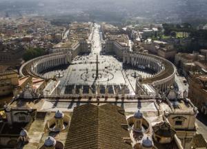 Как шорох занавески сделал Ватикан католической столицей мира (видео)