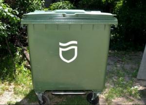 При закупке мусорных контейнеров бюджет Днепра переплатил минимум 4,3 миллиона гривен