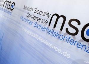 Кремль пытается шантажировать мировую общественность наступлением на Донбассе