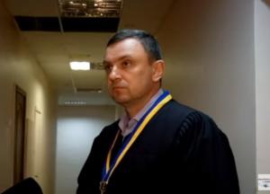 Скандал в Деснянском суде Киева: Роман Винтоняк отпустил на волю афериста и криминального авторитета