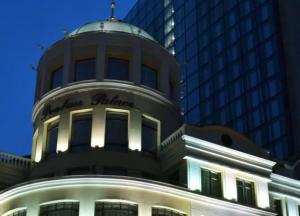 "Донбасс Палас": до чего оккупанты довели самый знаменитый отель Донецка