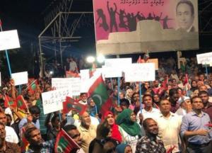 Революция в раю