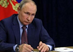 Путин мечтает уничтожить Украину. Зачем украинцы играют ему на руку?