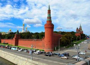 Игра, в которую играет Кремль 