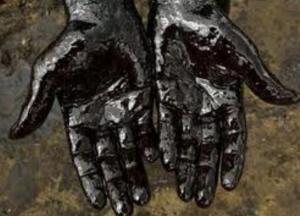 «Черное золото» в Украине: как повысить цены и обмануть водителей