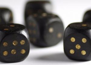 НБУ закупил настольные игры: на работе нечем заняться?