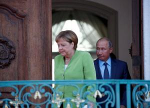Меркель давит на Путина по Донбассу, но это Украине не поможет
