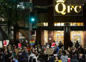 Приведет ли создание "Сиэтлской народной республики" к краху Трампа