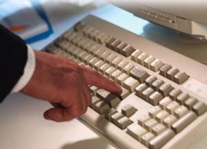 Все більше питань до системи електронного декларування