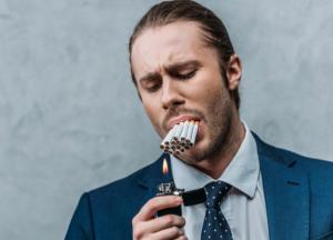 Нове дослідження вчених: зменшення кількості викурених сигарет не врятує легені