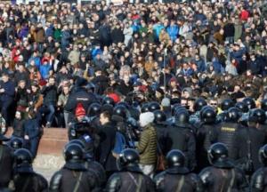 ​Изменят ли что-то в России и Белорусии митинги, которые проходят