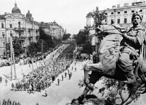 Украина возродилась тогда, возродится и сейчас!