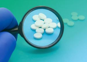 Как не купить фальсифицированные лекарства и что делать, если это произошло