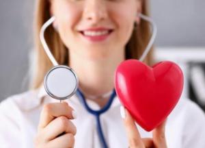 Медик рассказал о признаках и первой помощи при инсульте