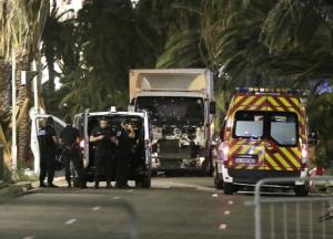 Теракт в Ницце: очевидцы рассказали подробности