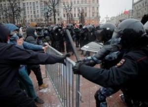 Протесты в России усилятся: кому-то сломают руки, а кого-то посадят