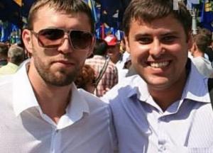 Племянник нардепа с тещей прокурора выписали себе более сотни участков под Запорожьем