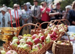 Яблочный Спас 2019: традиции и приметы на Преображение Господне