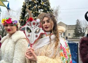 "У нас - колядки та щедрівки, у них - "овсєньки": російські традиції на Святвечір шокують деталями