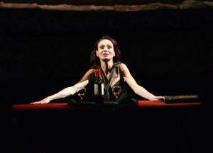 Исповедь оскорбленной любящей женщины: в оперетте поставили «Любовный монолог»