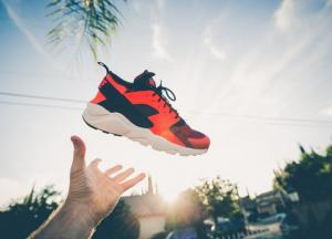 Розмір має значення: як правильно обрати бігове взуття, щоб не залишитися без нігтів