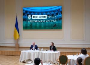 Десять шагов назад и толерантность к коррупции: чем отличился Кабмин за первые 100 дней