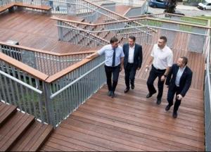 Каждая ступенька, ведущая от Пейзажной аллеи, обошлась киевлянам более чем в 12 500$